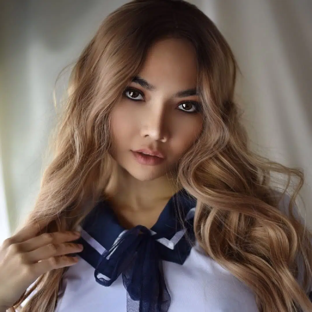 Ploy Tigerstam Profile Picture Blond hair