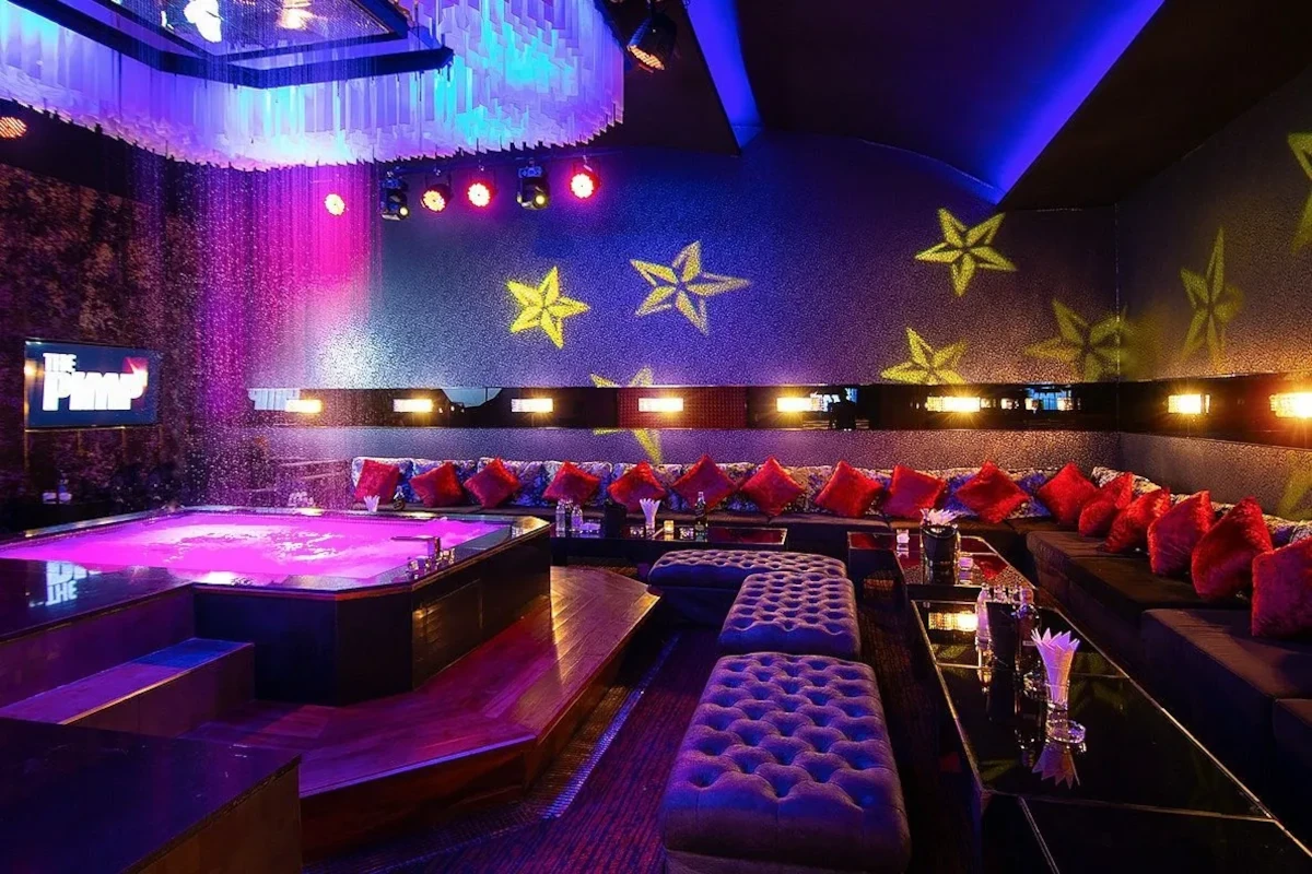 The luxury and large VIP room with jacuzzi at The PIMP Bangkok
