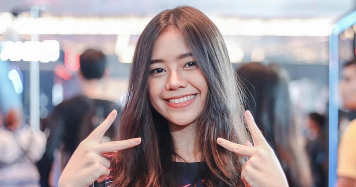 Thai girl Dalunah