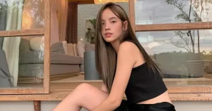 Thai girl Nychaa with posing with a black outfit