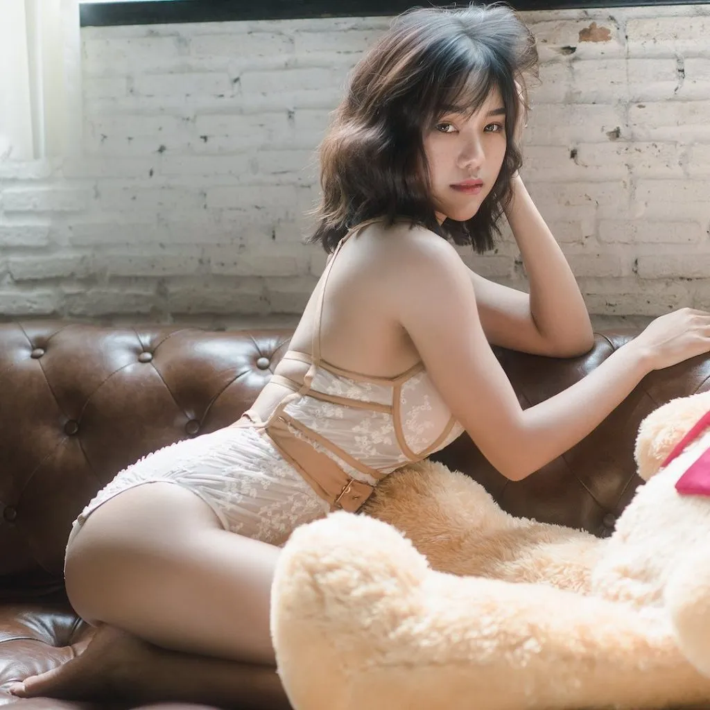 Profile photo of Waralee Kuanpradit on Thai Girl Mag